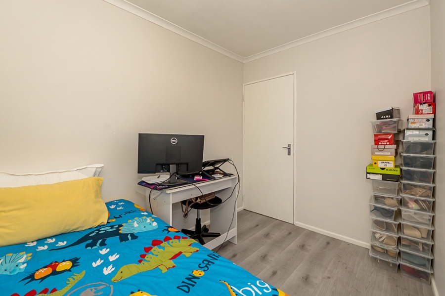 2 Bedroom Property for Sale in Thornton Western Cape